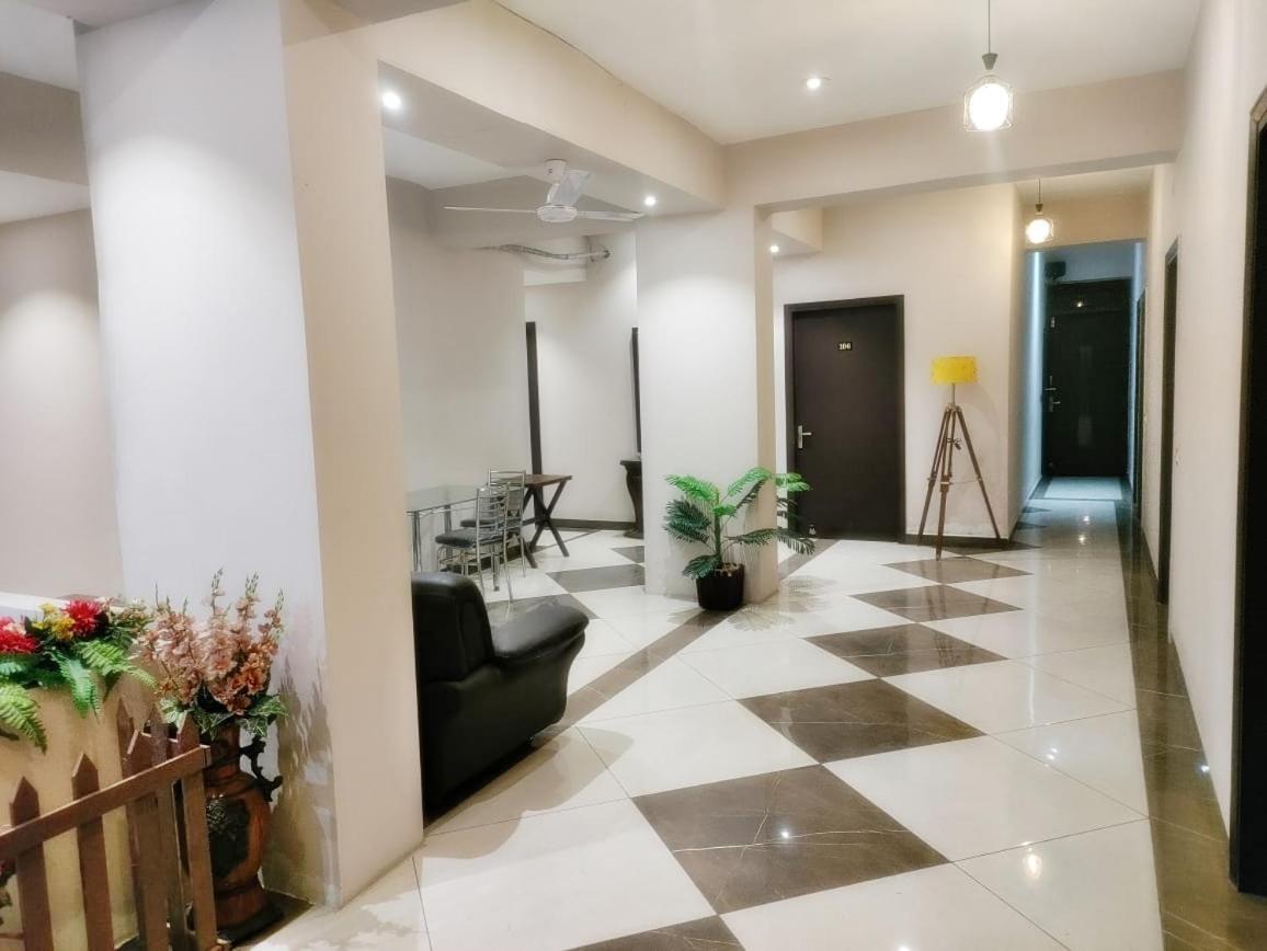 Hotel Luxuria Ludhiana Exterior foto