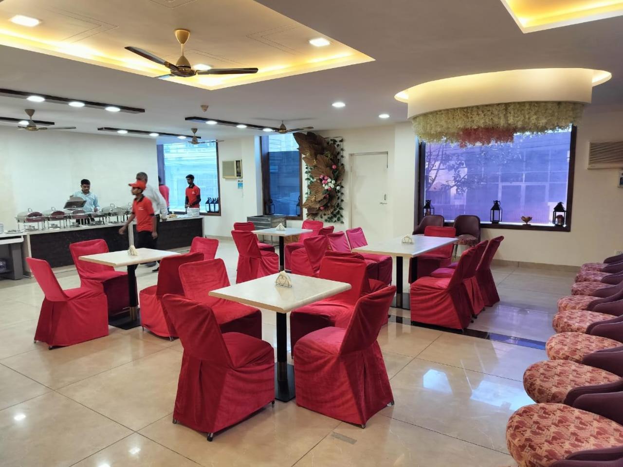 Hotel Luxuria Ludhiana Exterior foto